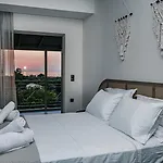 Aparthotel Terra Hélios Suites&studios 3*