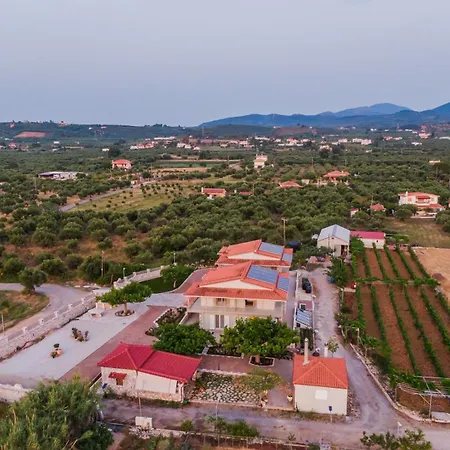 Terra Helios & Apart-hotel Kyparissia